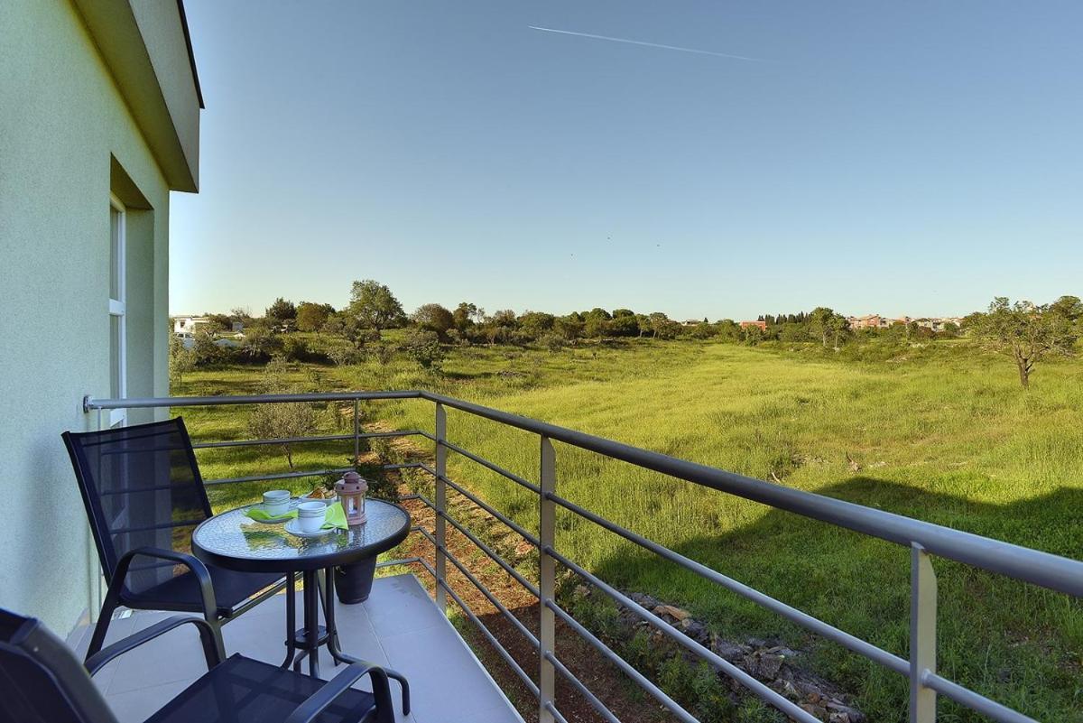 Holiday Home Bellissima Vodnjan Exterior photo