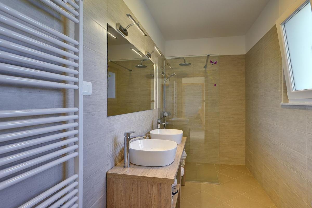 Holiday Home Bellissima Vodnjan Exterior photo